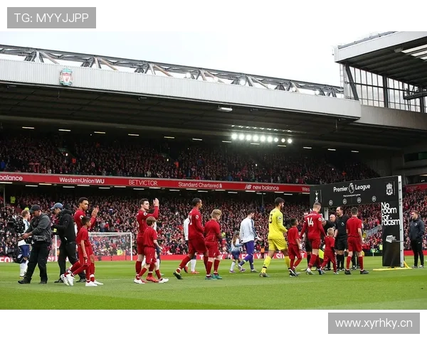 英超焦点战：曼联对决利物浦，争夺榜首重要三分的状态分析