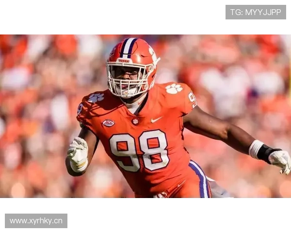 亨克锋线近期表现稳健，进攻端持续提升