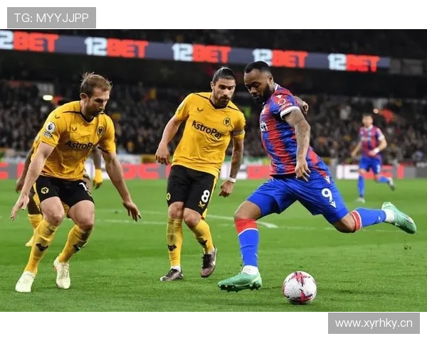 英超赛场近期事件频发，联赛秩序与竞技状态引关注